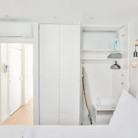 1 Bedroom With Ac *
