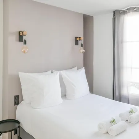 1 Bedroom With Ac Appartement *