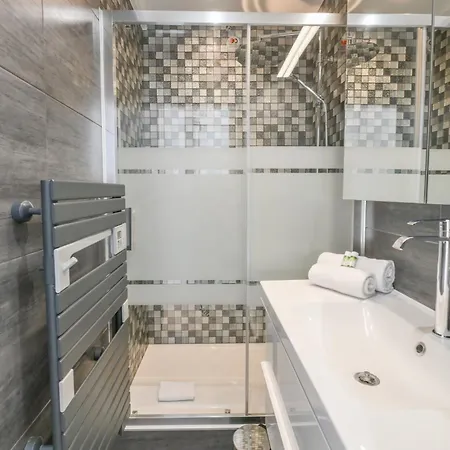 1 Bedroom With Ac Appartement