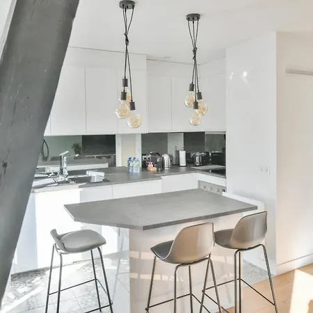 1 Bedroom With Ac Parijs