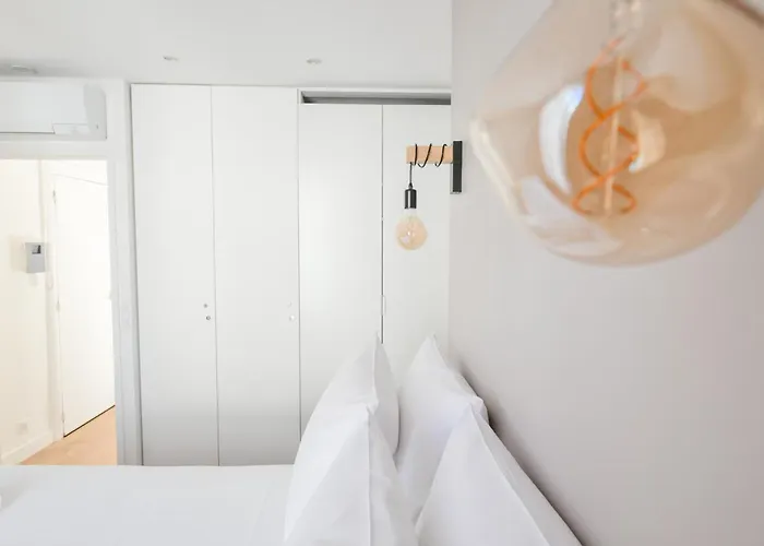1 Bedroom With Ac דירה *